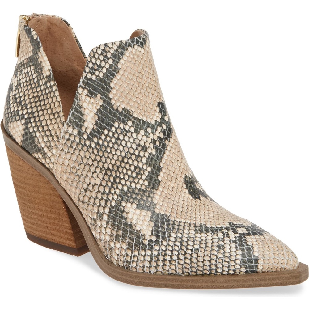 Vince Camuto🌹Gigietta Ankle boots size 10 NEW
